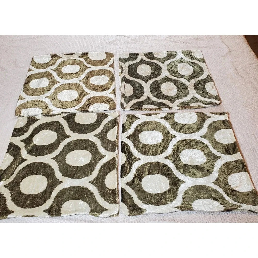 Pottery Barn Throw Pillow Shams Set Of 4‎  Geometric Olive & Beige Velvet 18x18